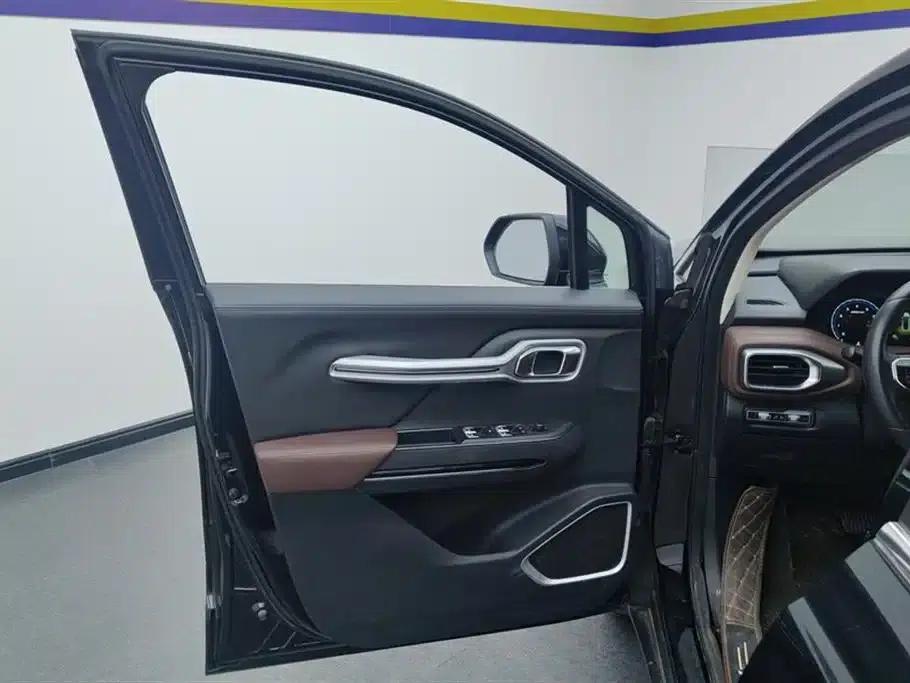 Geely Haoyue 2022 1.8TD DCT Luxury 7-seater — миниатюра 7