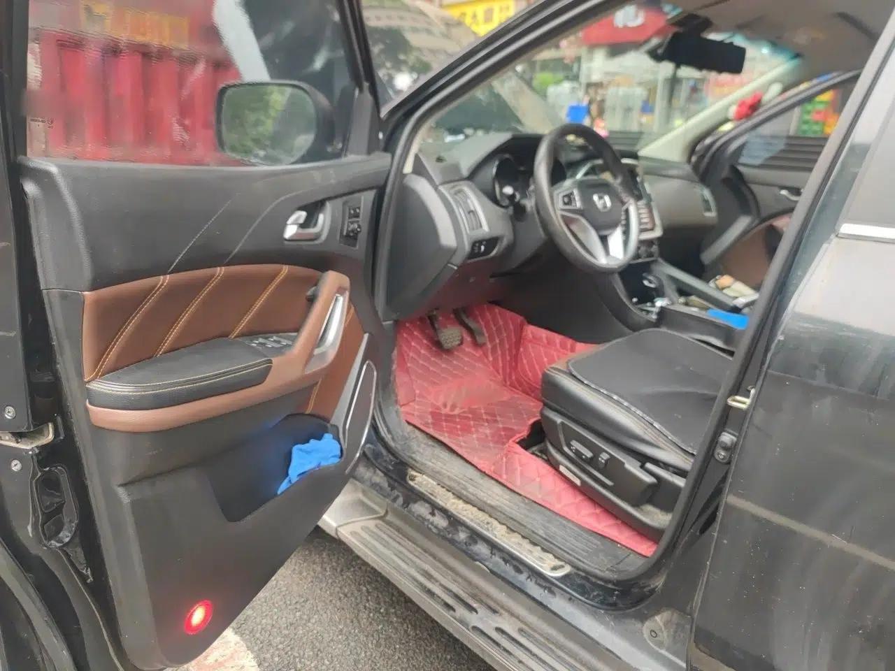JMC Yusheng S350 2016 2.0T Automatic Two-Wheel Drive Gasoline Luxury Version with Sunroof 5 Seats — миниатюра 17