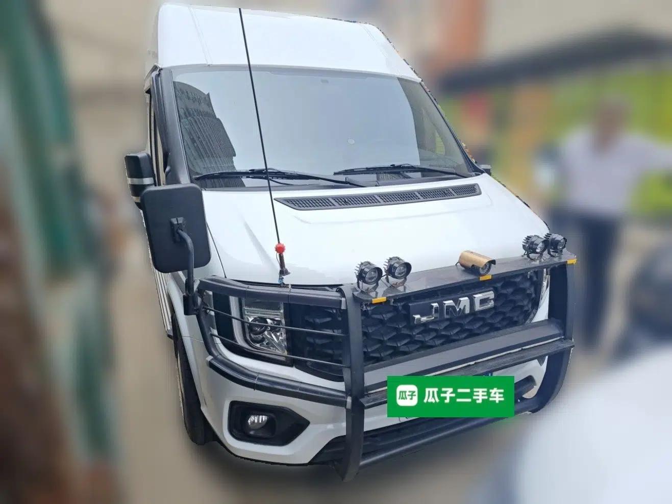 JMC Fushun 2022 2.0T Manual Multi-Function Passenger Vehicle Short Wheelbase Mid-Height Roof 6-Seater — миниатюра 3
