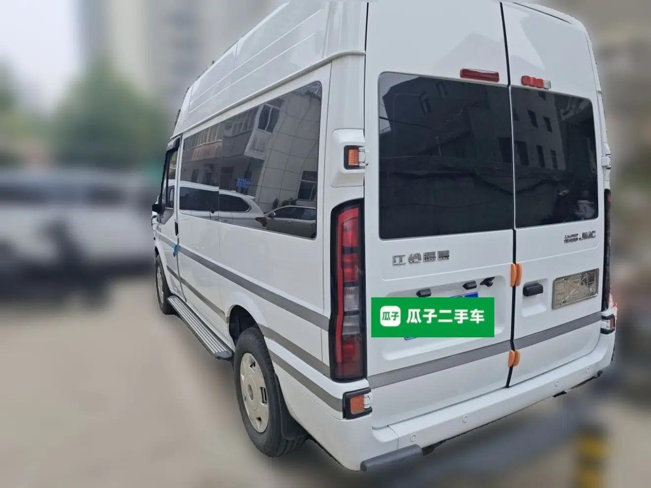 JMC Fushun 2022 2.0T Manual Multi-Function Passenger Vehicle Short Wheelbase Mid-Height Roof 6-Seater — миниатюра 6