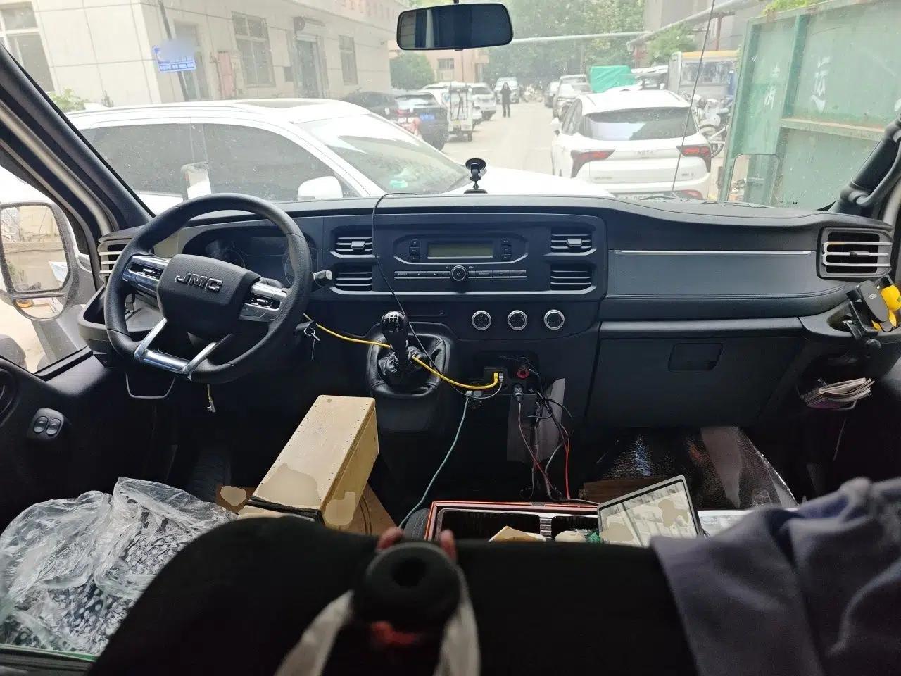 JMC Fushun 2022 2.0T Manual Multi-Function Passenger Vehicle Short Wheelbase Mid-Height Roof 6-Seater — миниатюра 10