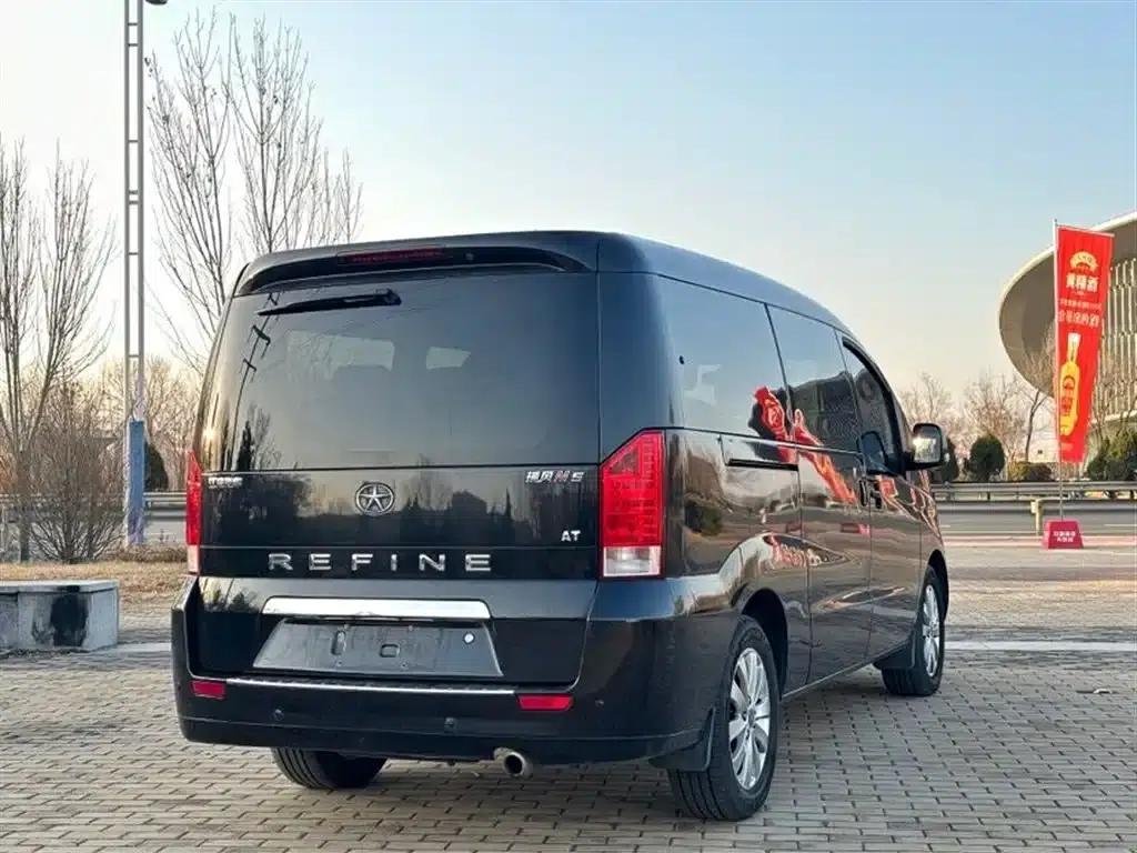 Refine M5 2014 2.0T Gasoline Automatic Business Edition — миниатюра 4