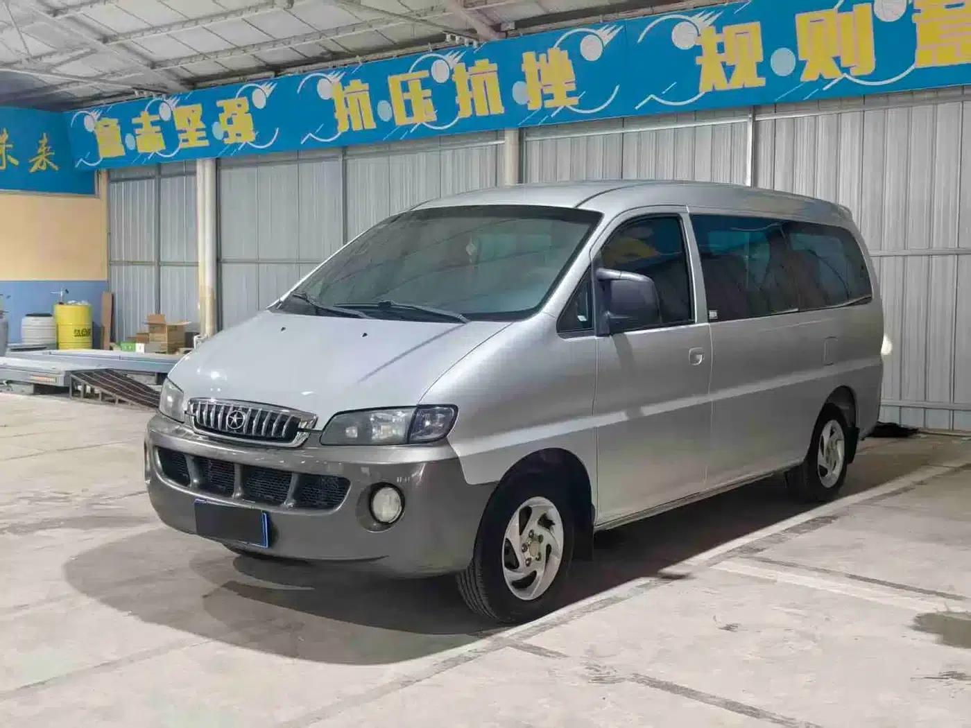 Refine 2011 2.0L Shuttle Gasoline Comfort Edition HFC4GA3 — миниатюра 1