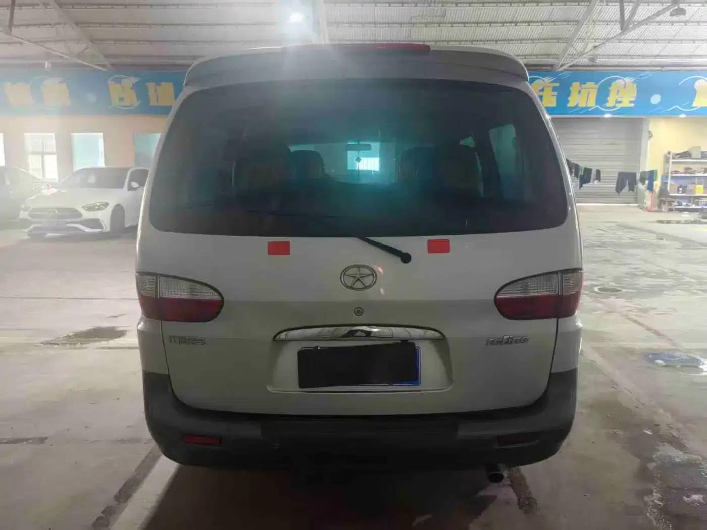 Refine 2011 2.0L Shuttle Gasoline Comfort Edition HFC4GA3 — миниатюра 7
