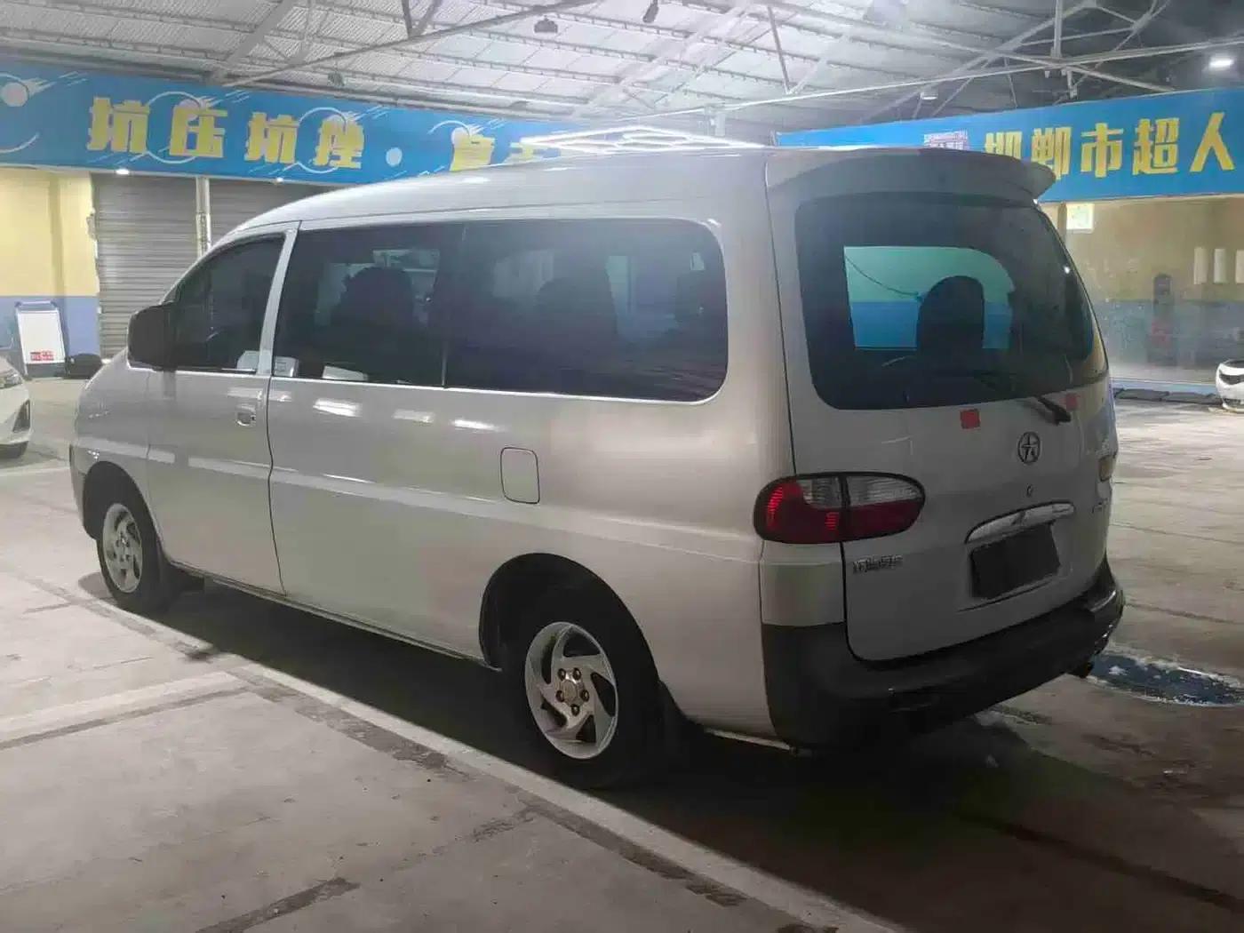 Refine 2011 2.0L Shuttle Gasoline Comfort Edition HFC4GA3 — миниатюра 8