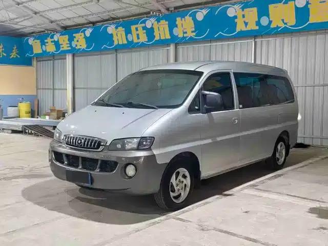 Refine 2011 2.0L Shuttle Gasoline Comfort Edition HFC4GA3