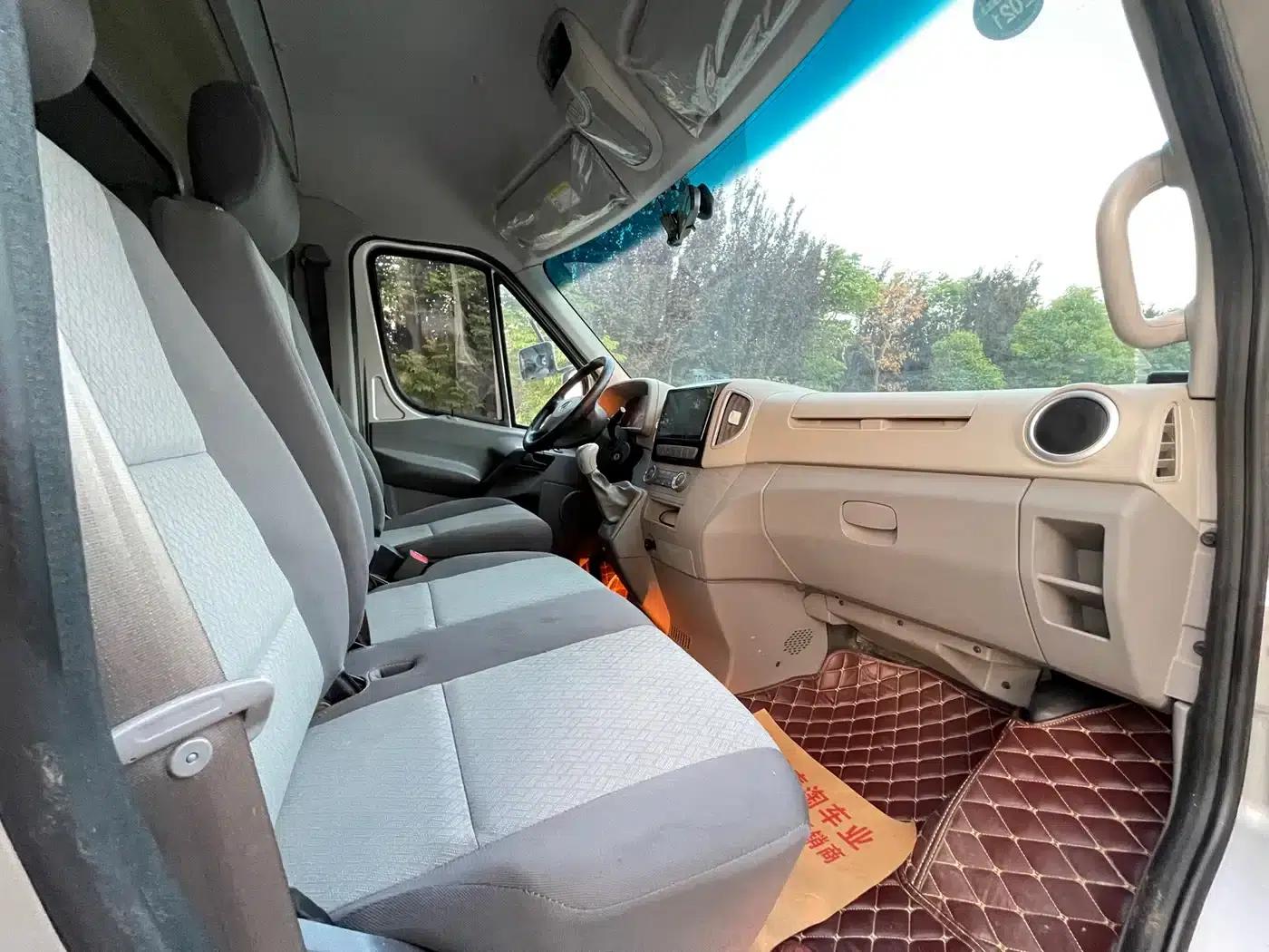 Starlight 2019 1.9T Fuel-Saving King Platinum Edition 3-Seater Star Logistics — миниатюра 11