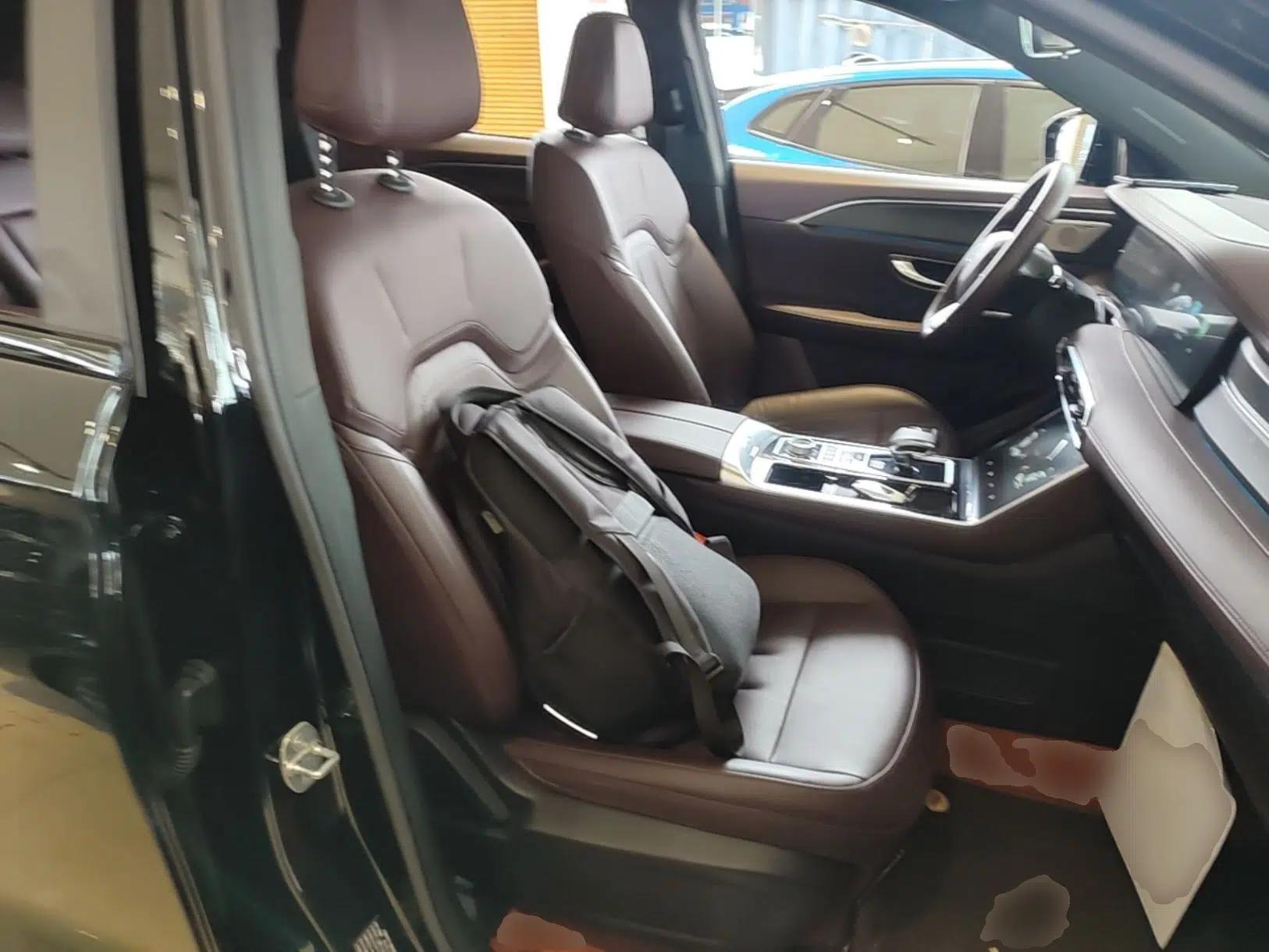 JETOUR X90 2023 Zilong 2.0T DCT Changsheng Edition 5-seater — миниатюра 23