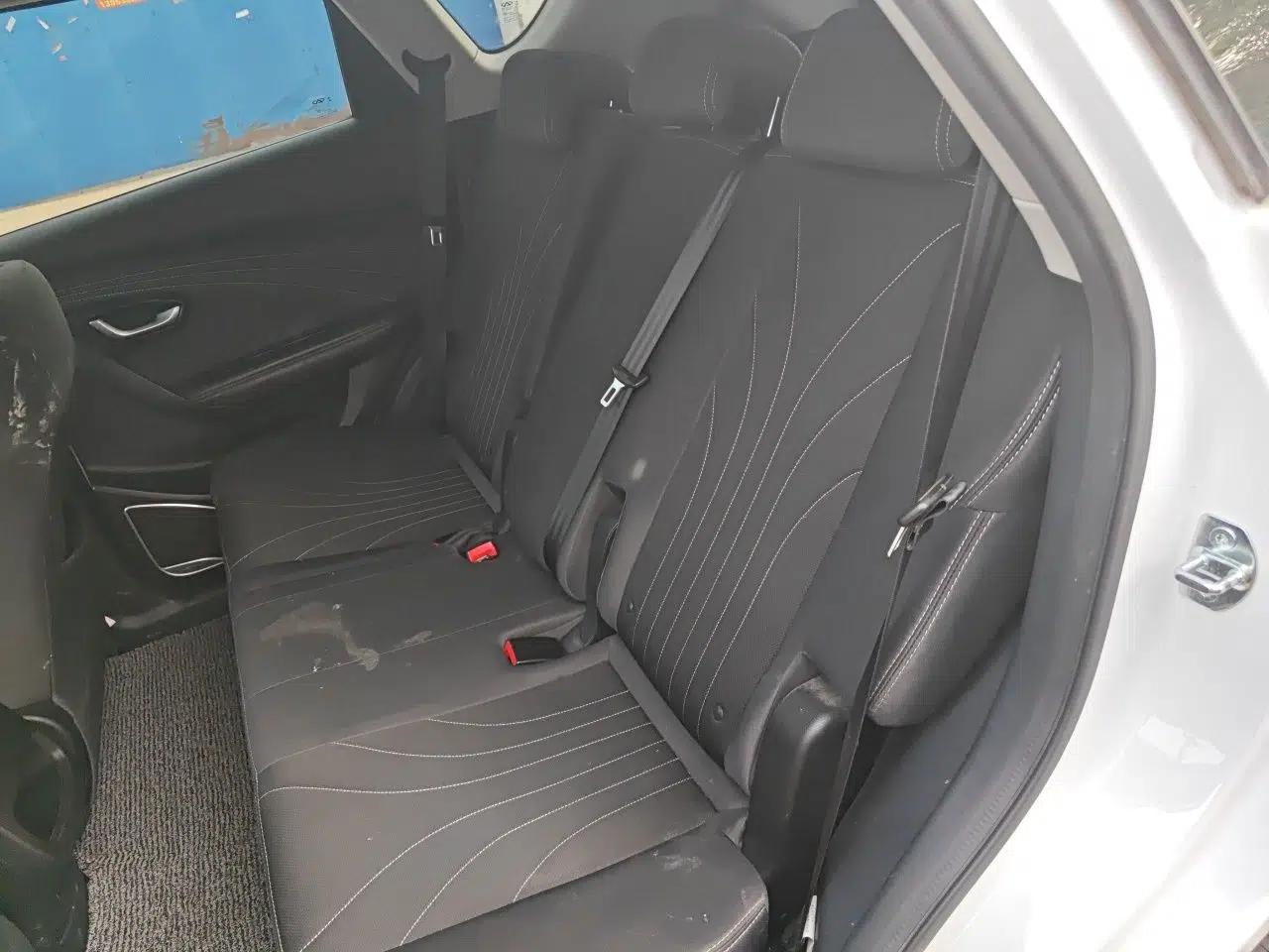 JETOUR X70M 2022 1.5T Manual Advanced Partner 7-Seater — миниатюра 18