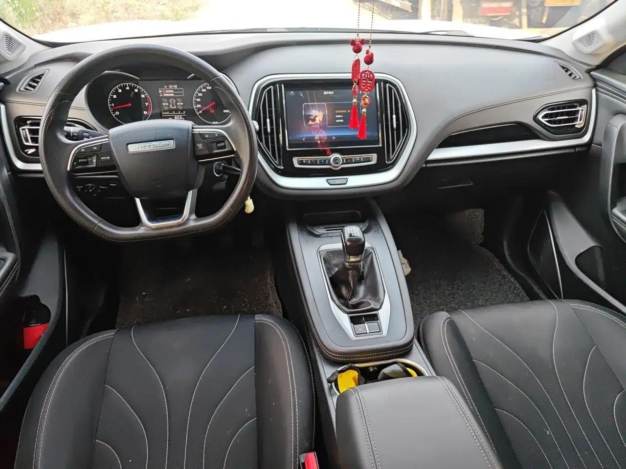 JETOUR X70M 2022 1.5T Manual Advanced Partner 7-Seater — миниатюра 10