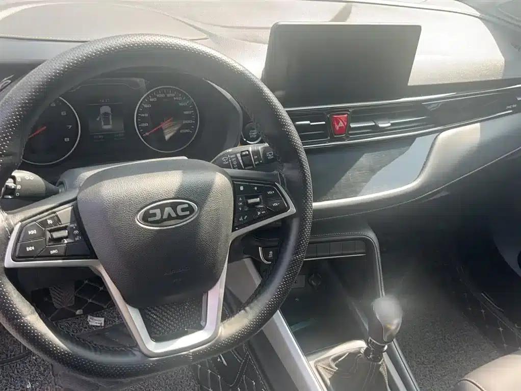 Refine S4 2019 1.6L Manual Superior Edition — миниатюра 3