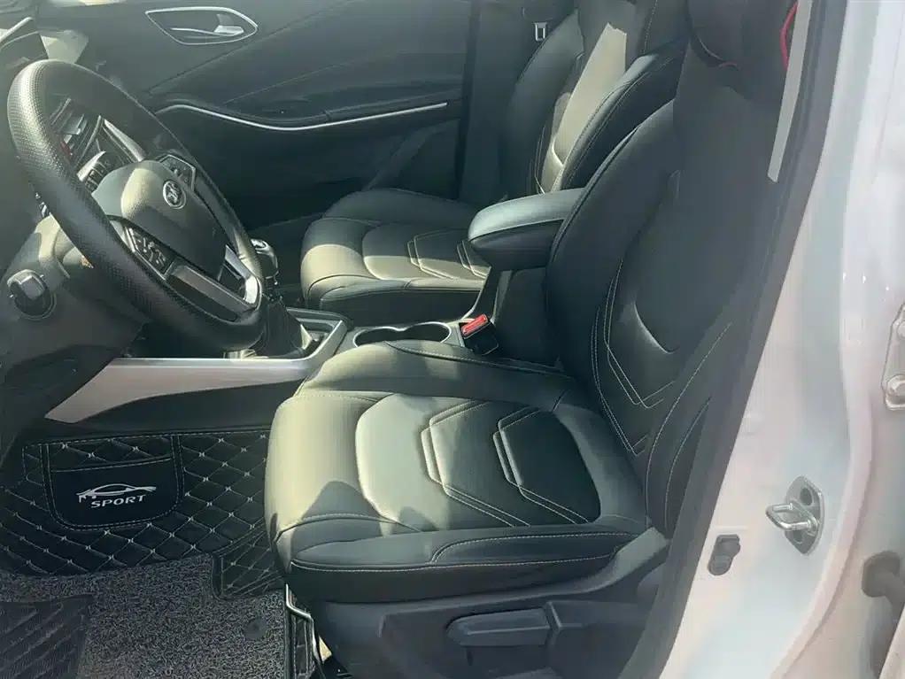 Refine S4 2019 1.6L Manual Superior Edition — миниатюра 8