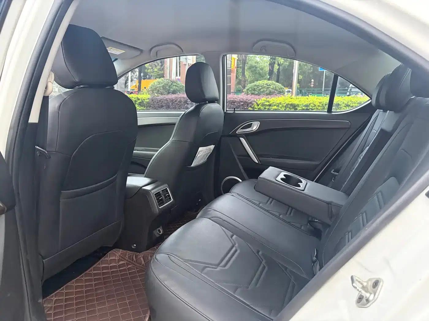 JAC iEVA50 2019 Luxury Intelligent Model — миниатюра 15
