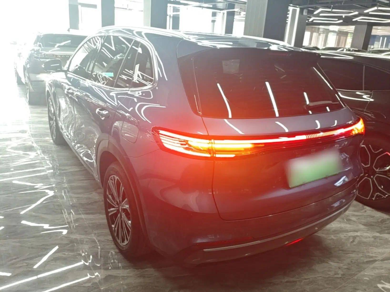 Geely Galaxy Xingjian 7 EM-i 2025 120km Navigator Edition — миниатюра 4