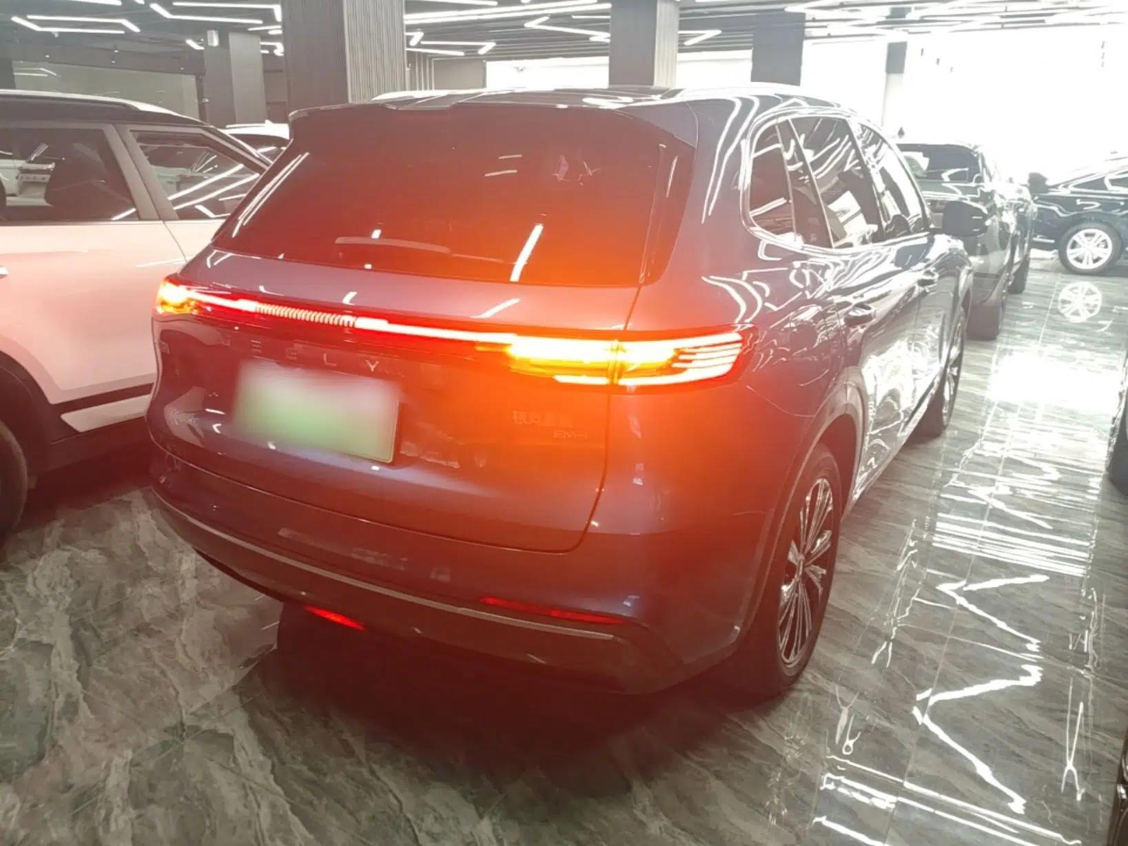Geely Galaxy Xingjian 7 EM-i 2025 120km Navigator Edition — миниатюра 6