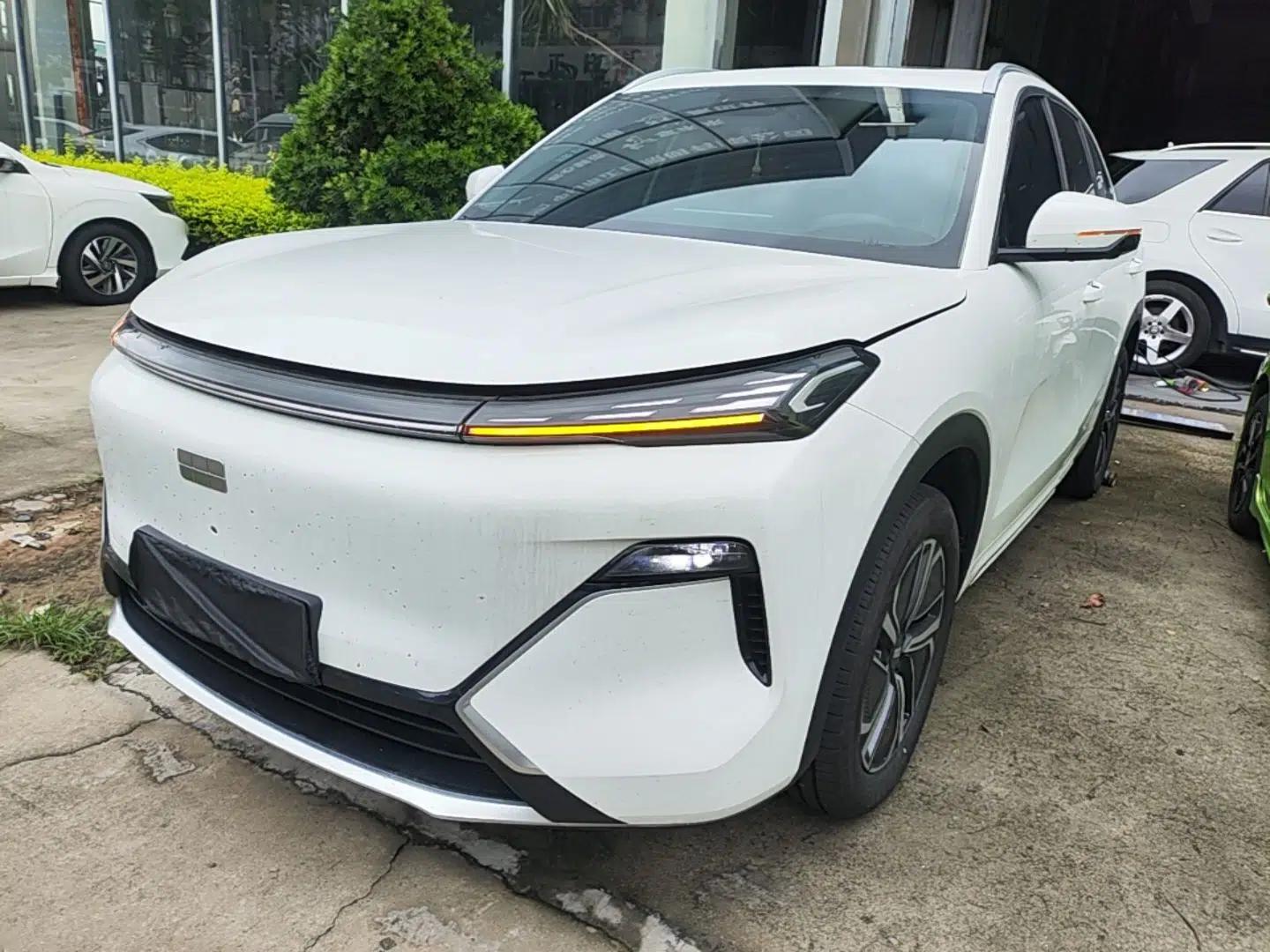 Geely Galaxy Xingjian 7 EM-i 2025 120km Launch+ Version — миниатюра 1