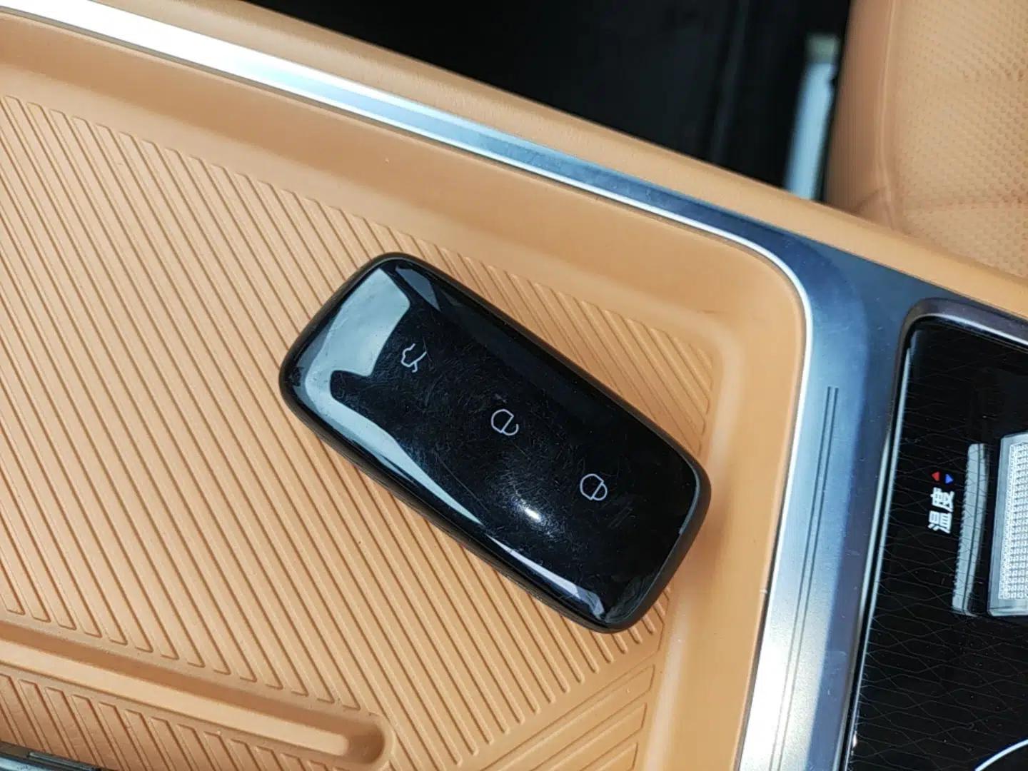 Geely Galaxy Xingjian 7 EM-i 2025 120km Launch+ Version — миниатюра 12