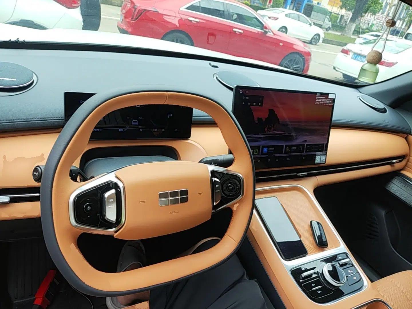Geely Galaxy Xingjian 7 EM-i 2025 120km Launch+ Version — миниатюра 13