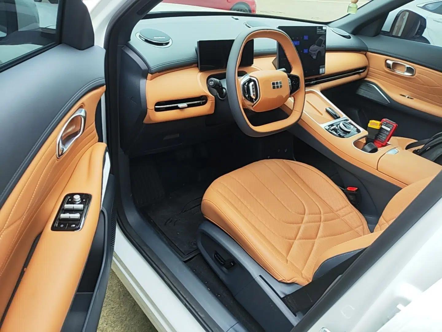 Geely Galaxy Xingjian 7 EM-i 2025 120km Launch+ Version — миниатюра 19