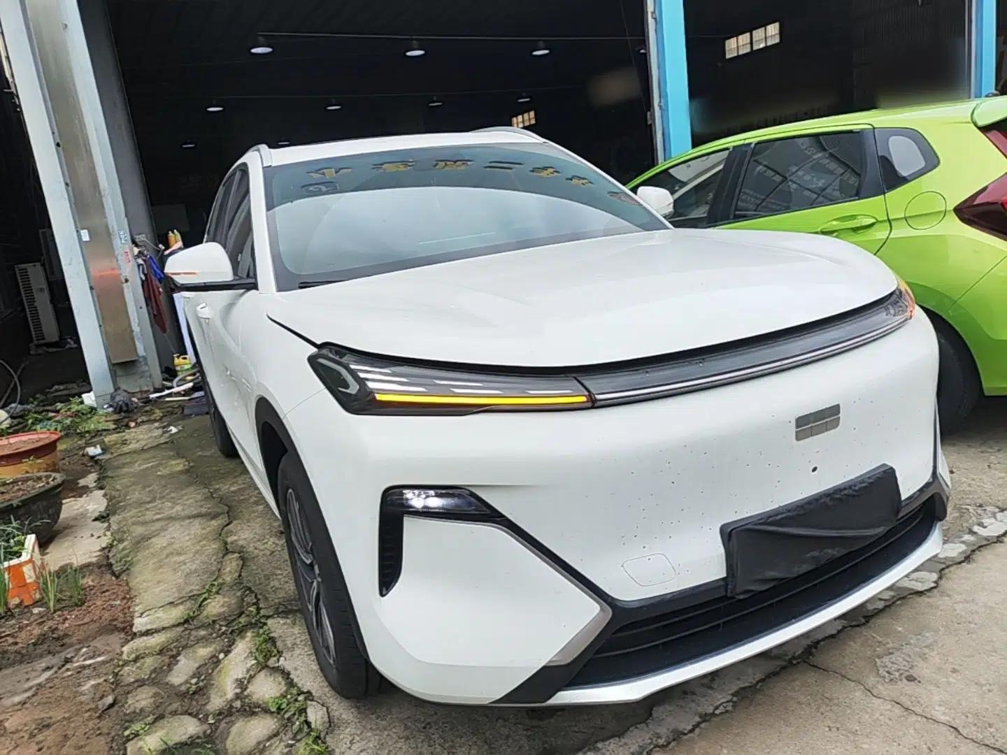 Geely Galaxy Xingjian 7 EM-i 2025 120km Launch+ Version — миниатюра 3