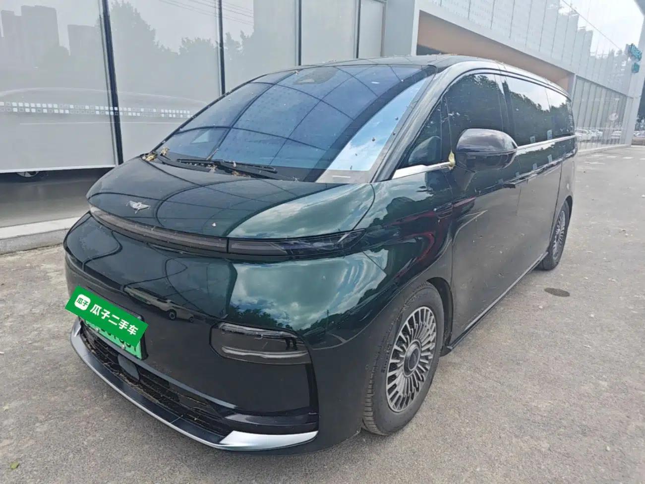 Geely Galaxy LEVC L380 2025 805 km Flagship Version All-Wheel Drive — миниатюра 1