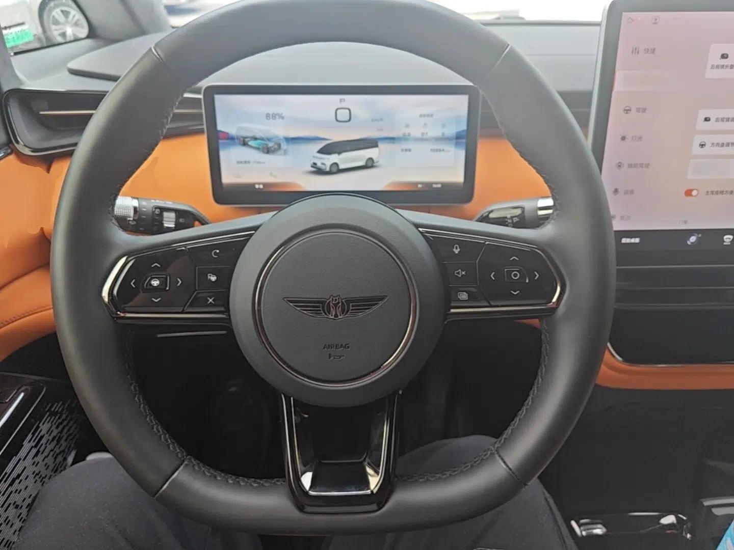 Geely Galaxy LEVC L380 2025 805 km Flagship Version All-Wheel Drive — миниатюра 14