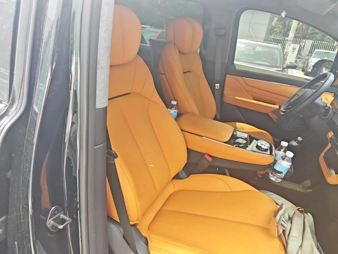 Geely Galaxy LEVC L380 2025 805 km Flagship Version All-Wheel Drive — миниатюра 23