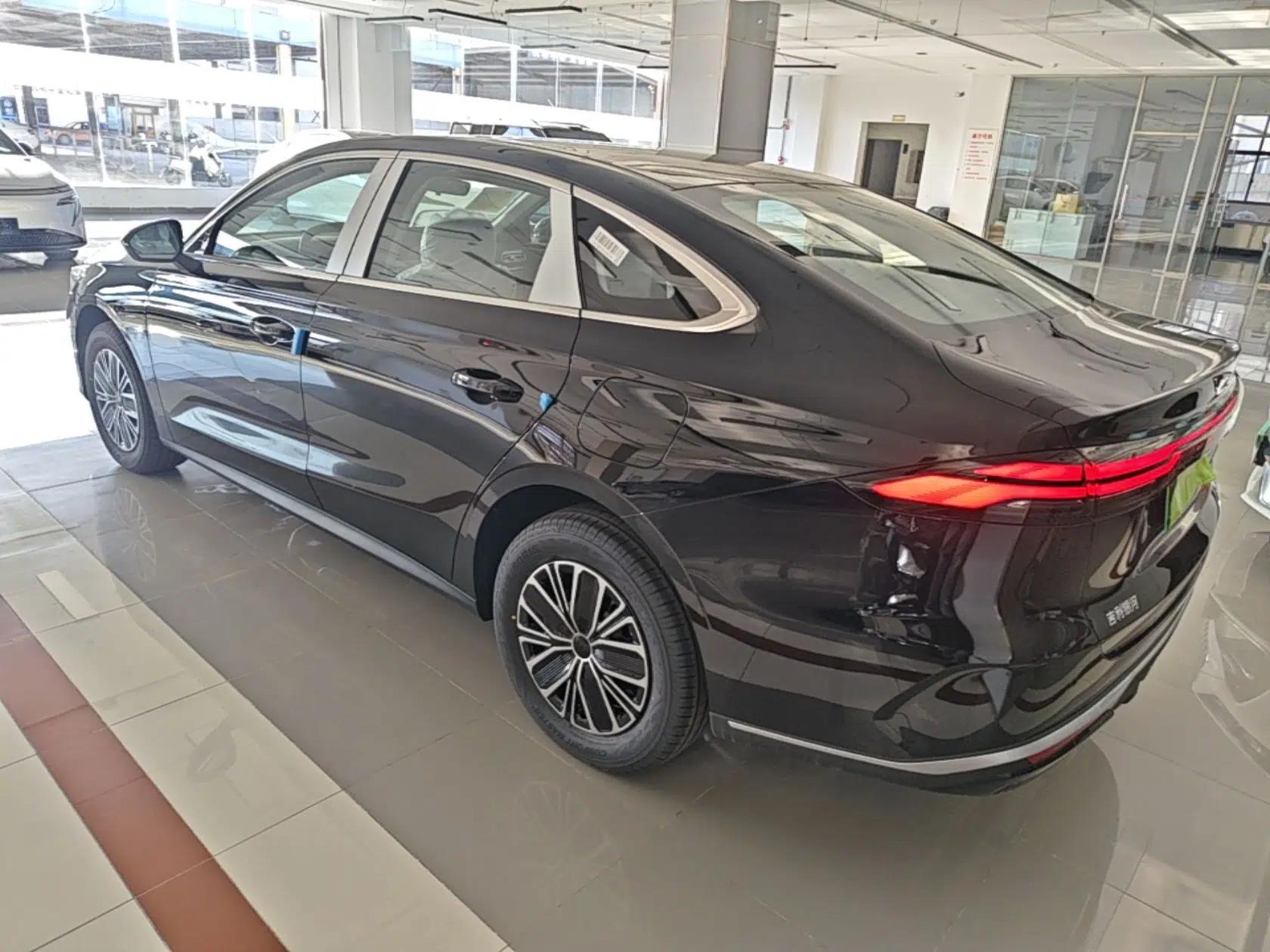 Geely Galaxy Stellar 6 2026 Model 60km Sailing Edition — миниатюра 7