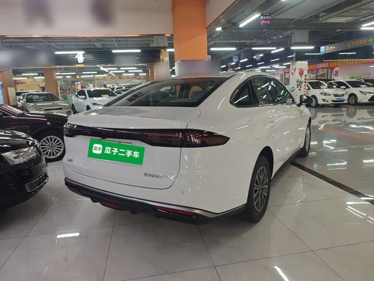 Geely Galaxy Stellar 6 2026 Model 125km Free-Style Edition — миниатюра 6