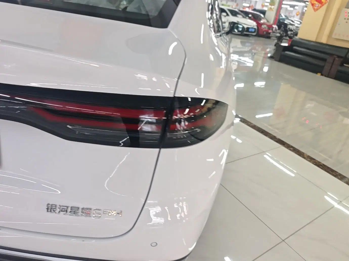 Geely Galaxy Stellar 6 2026 Model 125km Free-Style Edition — миниатюра 7