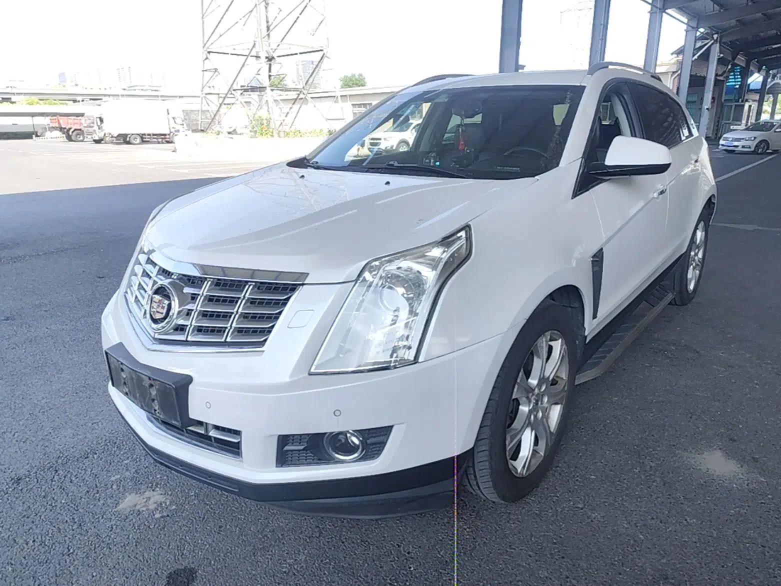 Cadillac SRX 2014 3.0L Leading Model — миниатюра 1