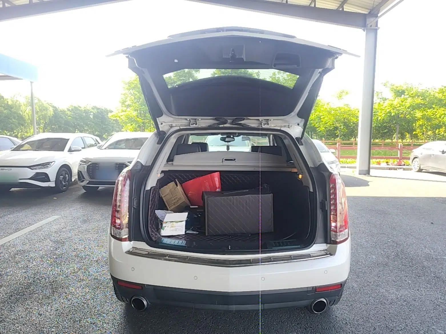 Cadillac SRX 2014 3.0L Leading Model — миниатюра 21