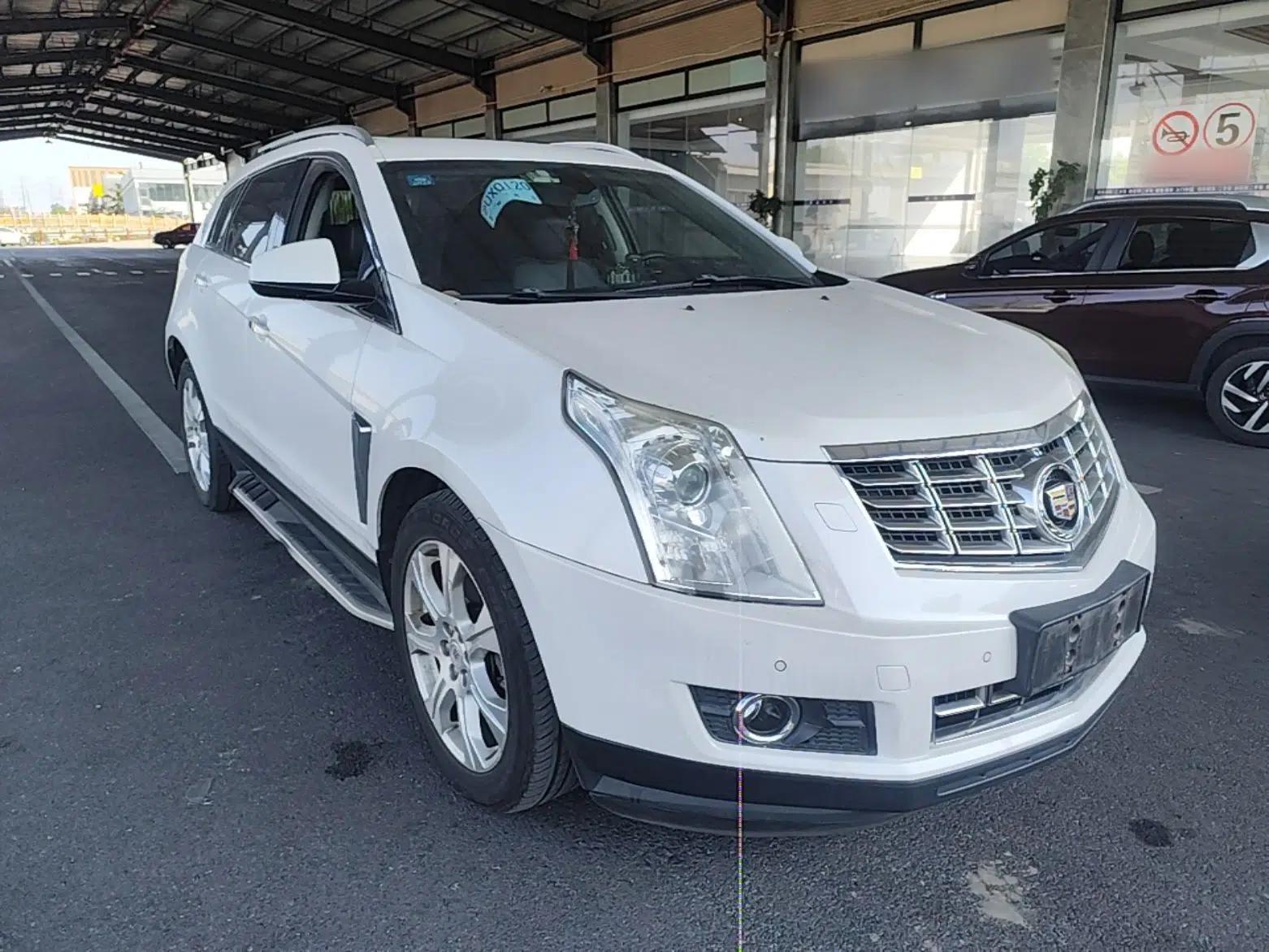 Cadillac SRX 2014 3.0L Leading Model — миниатюра 6