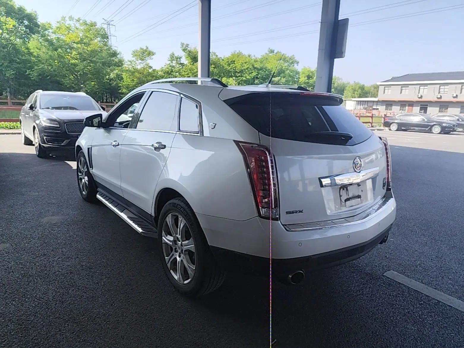Cadillac SRX 2014 3.0L Leading Model — миниатюра 7