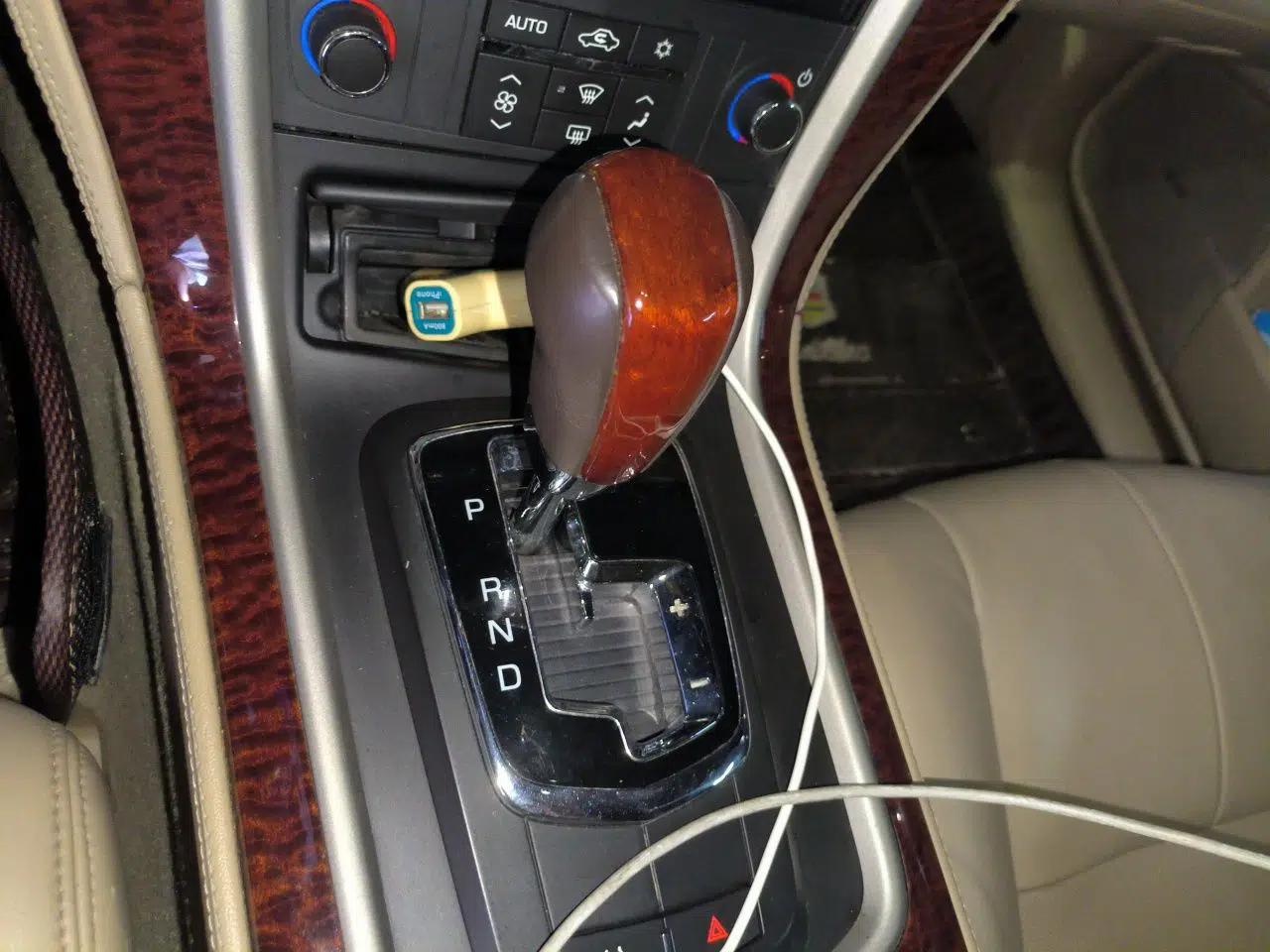 Cadillac SLS Seville 2011 2.0T Elite Edition — миниатюра 15