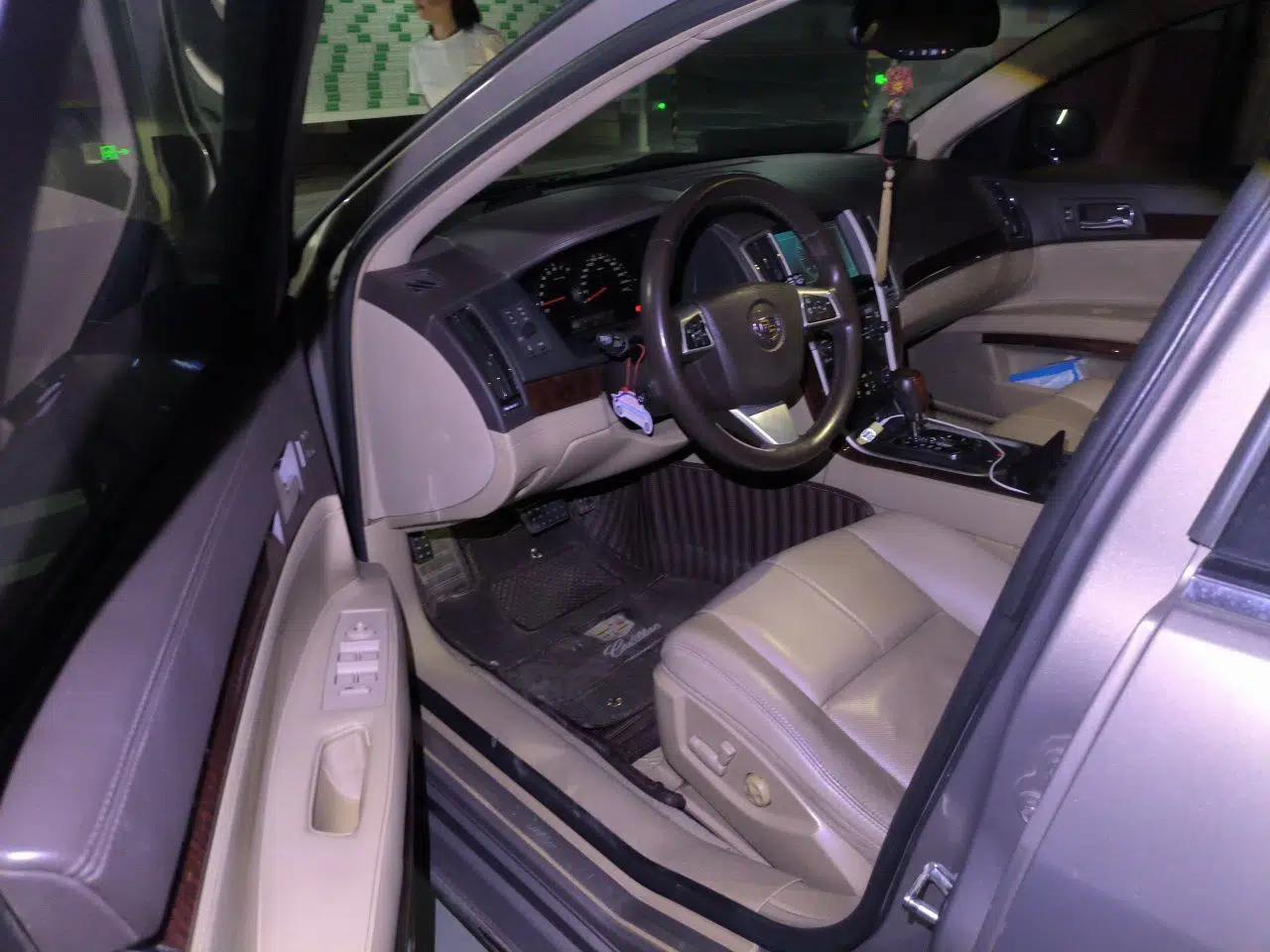 Cadillac SLS Seville 2011 2.0T Elite Edition — миниатюра 17