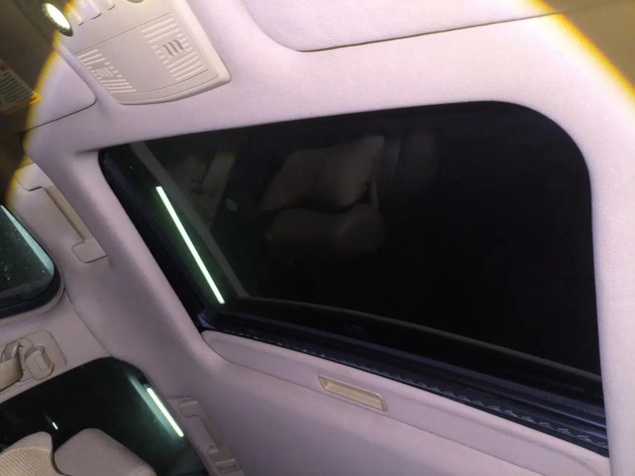 Cadillac SLS Seville 2011 2.0T Elite Edition — миниатюра 19