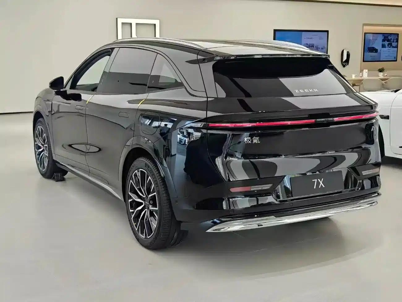Jike 7X 2025 Model 100kWh Long-Range Rear-Wheel Drive Intelligent Driving Edition — миниатюра 3