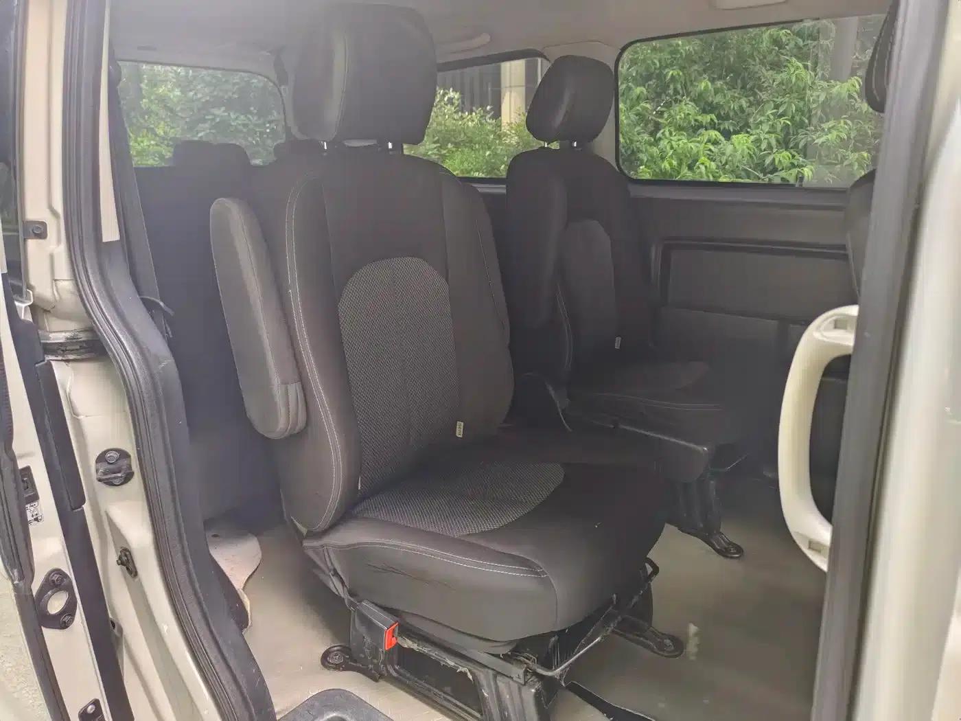 Refine M3 2016 IKEA Edition 1.6L Luxury Smart Model — миниатюра 7