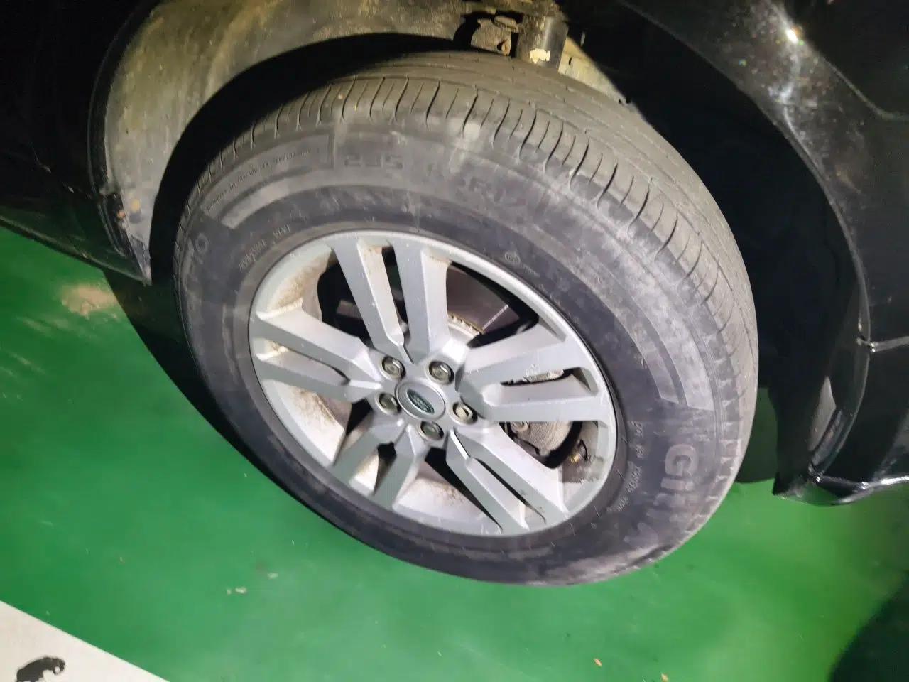 Land Rover Freelander 2 2013 2.0T Si4 SE Gasoline Edition — миниатюра 8