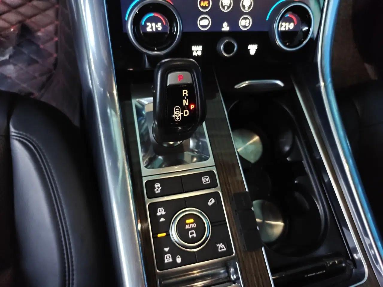 Land Rover Range SportNew Energy 2018 P400e — миниатюра 15