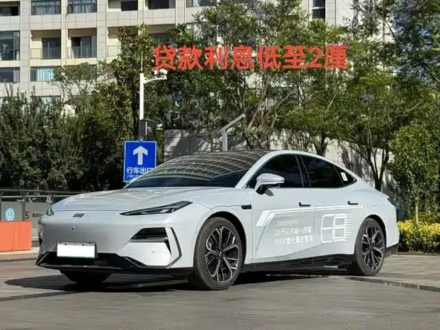 Galaxy E8 2025 Model 700km Long-Range Intelligent Driving Edition