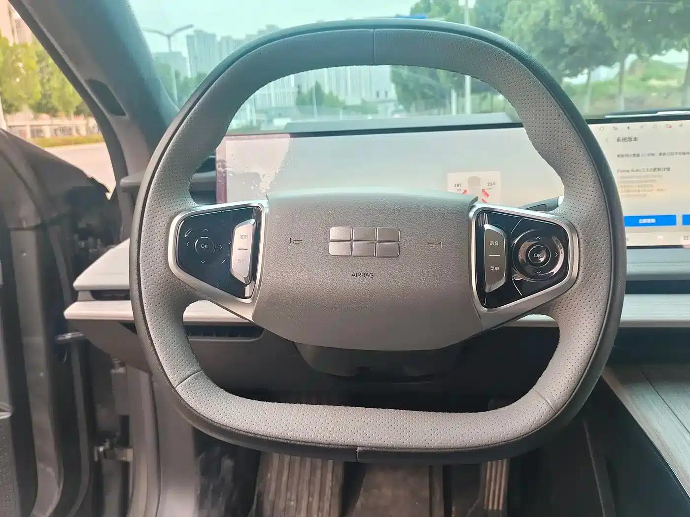 Galaxy E8 2024 Model 550km Rear-Wheel Drive MAX — миниатюра 7