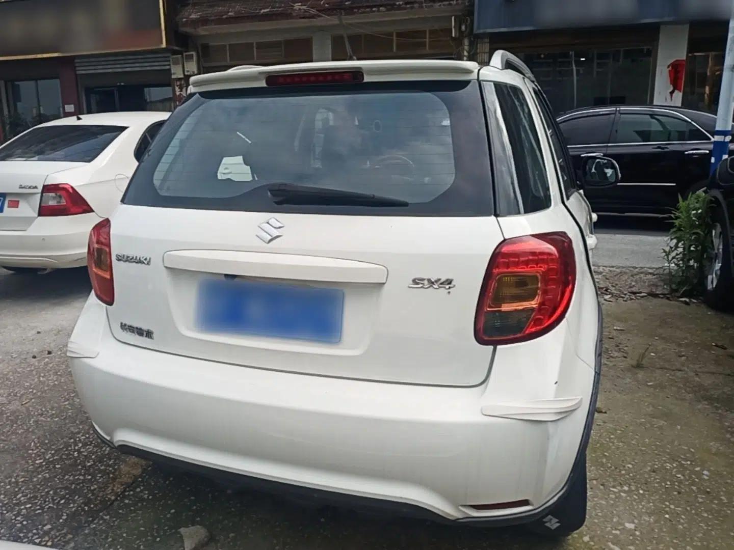 Suzuki SX4 2013 1.6L Automatic CoolRide Model — миниатюра 5