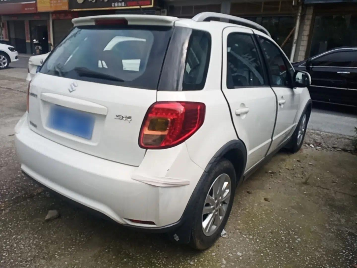 Suzuki SX4 2013 1.6L Automatic CoolRide Model — миниатюра 6