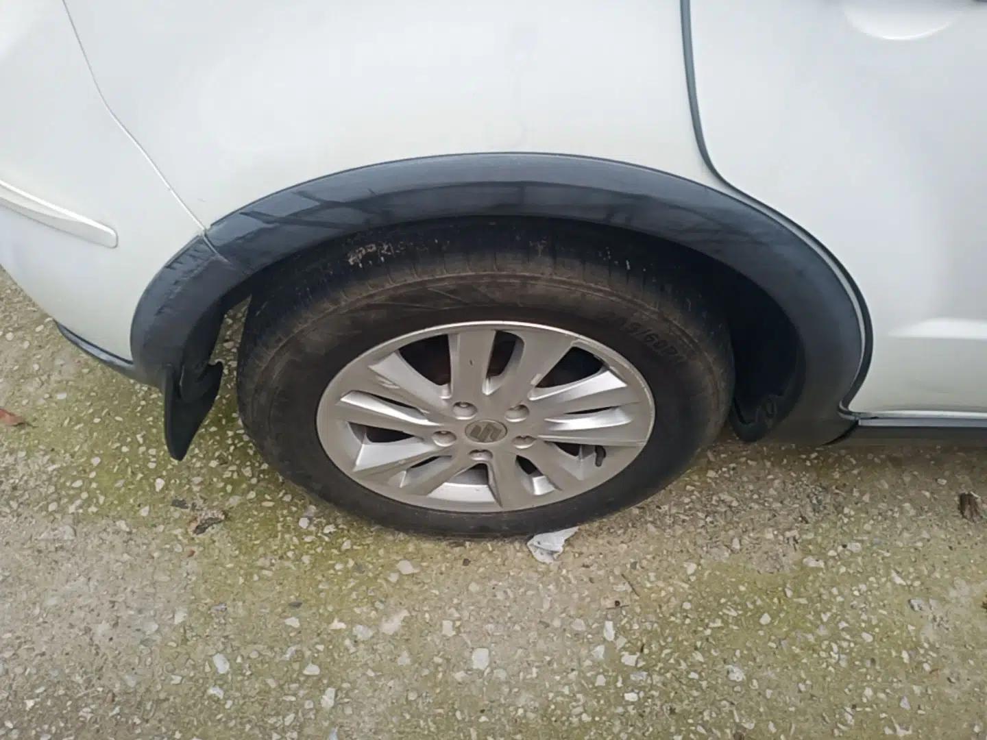Suzuki SX4 2013 1.6L Automatic CoolRide Model — миниатюра 10