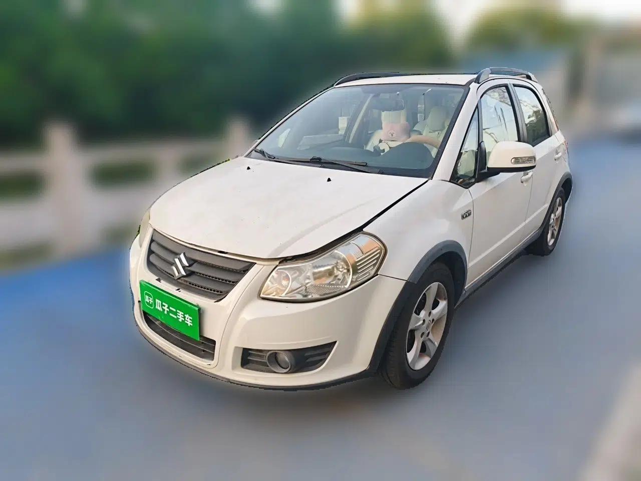 Suzuki SX4 2013 1.6L Automatic CoolRide Model — миниатюра 1