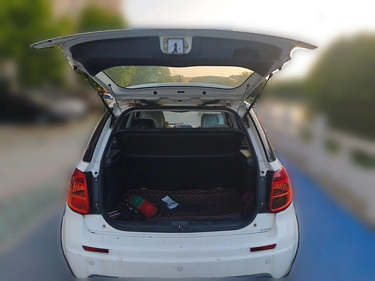 Suzuki SX4 2013 1.6L Automatic CoolRide Model — миниатюра 20