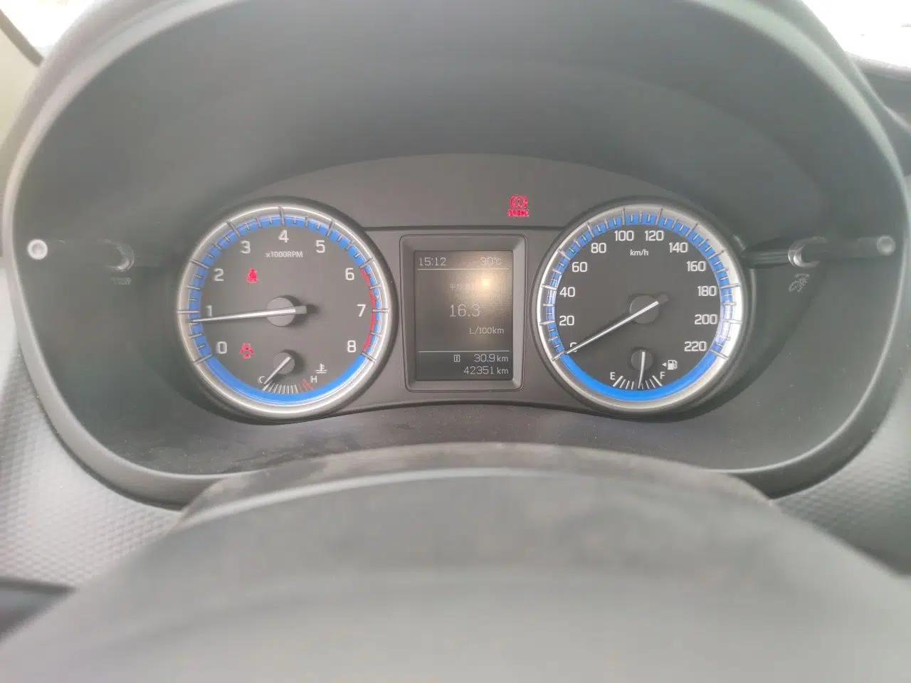 Suzuki S-Cross 2014 1.6L Manual Two-Wheel Drive Elite Model — миниатюра 12