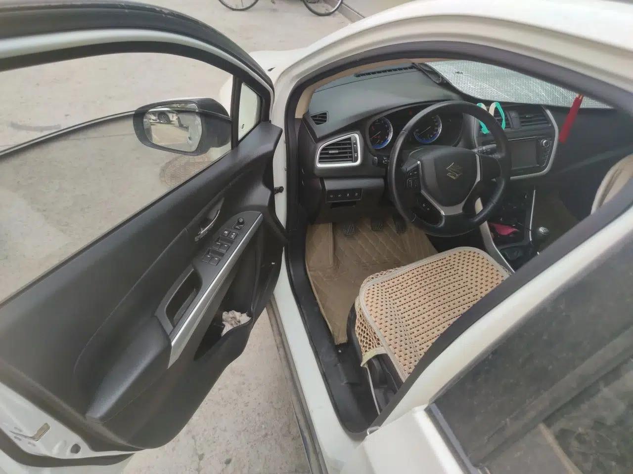 Suzuki S-Cross 2014 1.6L Manual Two-Wheel Drive Elite Model — миниатюра 17